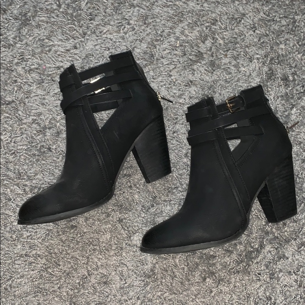 Call It Spring -Block Ankle Boots (Black)
